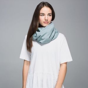🐰Lululemon Vinyasa Scarf *Rulu in Parallel Stripe Menthol Heathered Slate